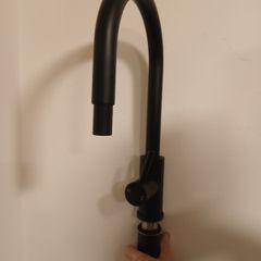 Kitchen tap with pull out hose - new