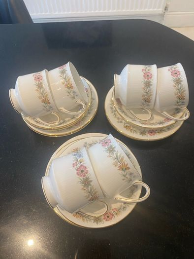 Royal Albert Belinda 18 piece tea set