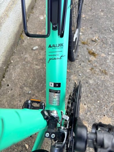 Ladies Giant Liv bike for sale