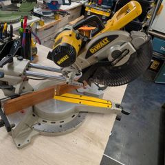 Dewalt 10 inch mitre saw
