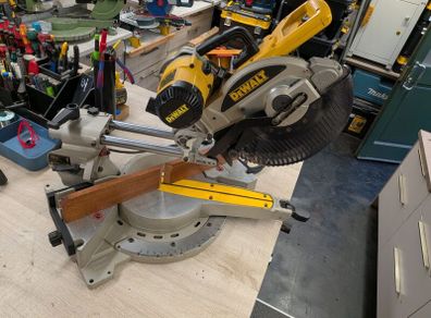 Dewalt 10 inch mitre saw