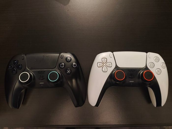 Two Ps5 controllers with Stick Drift