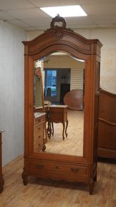 French Oak Single-Door Armoire / Linen Cupboard