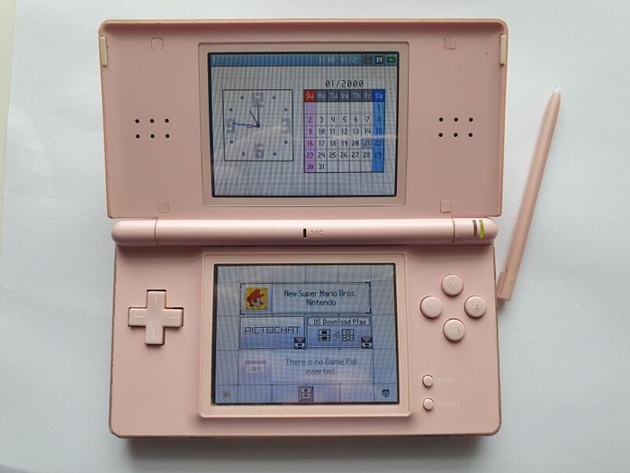 Nintendo DS Lite pink