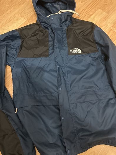 North Face Fisherman light jacket