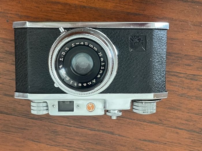 Compact film camera Halina 35x