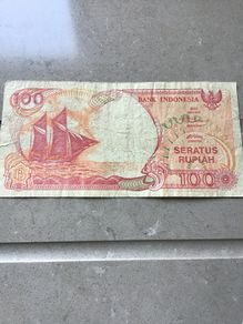 Rare old Indonesia Banknote 100 Rupiah