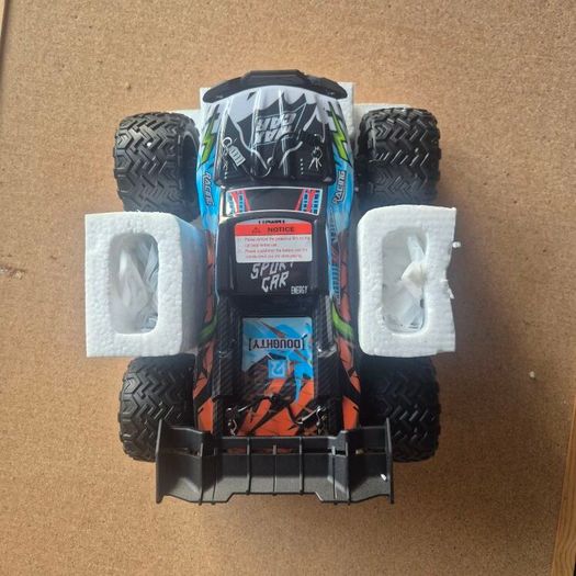 RC Car,4WD, High Speed Off-Road Fun 40km/h