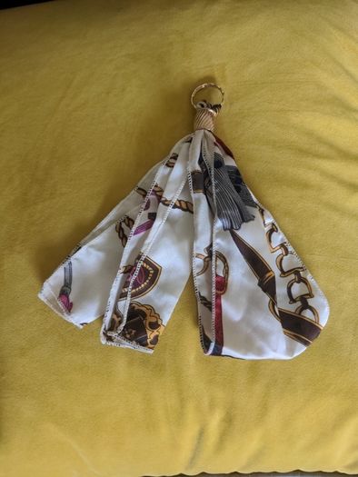 Ladies bag accessory