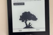 Kindle Paperwhite 10th Generation (8GB)  Great Condition