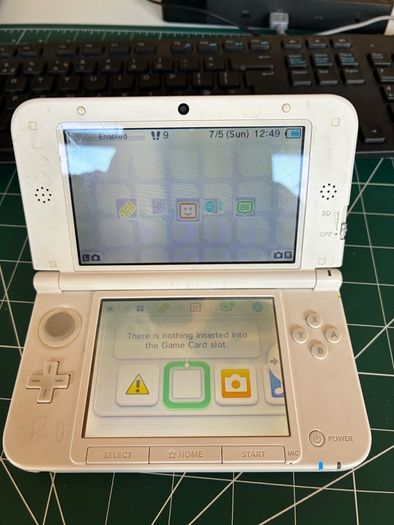 Nintendo 3DS XL (Read Description)