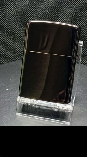 Graphic Ice designer Zippo
