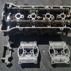 CBR 954 Fireblade Cylinder head