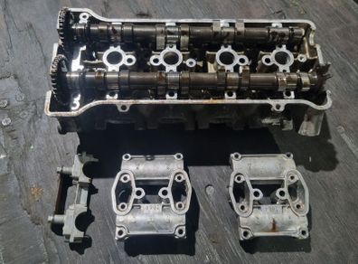 CBR 954 Fireblade Cylinder head