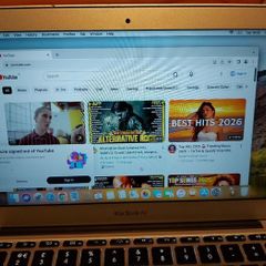 Apple MacBook Air 120GB Hdd, 2GB Ram, OS X High Sierra, Core i5