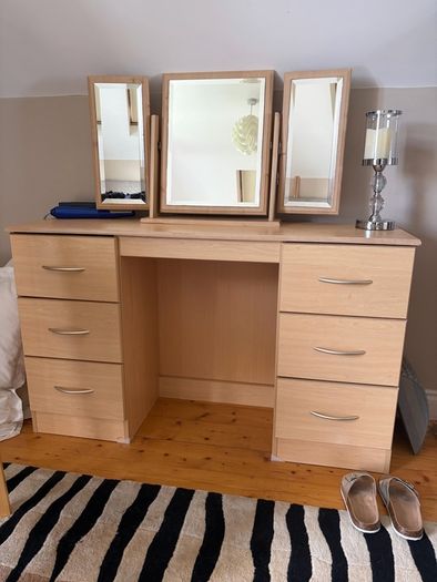 Bedroom Wardrobe/Other furniture.