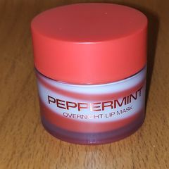 New H&M beauty Peppermint Overnight Lip Mask