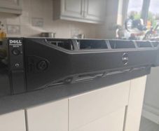 Dell r510 dual Xeon, 48GB RAM (PC3), no hard drives