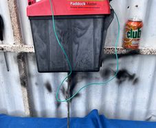 Gallagher Paddock Master G35633 9V battery fencer