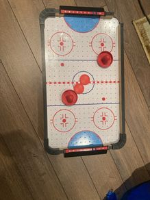 mini air hockey