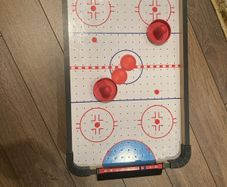 mini air hockey