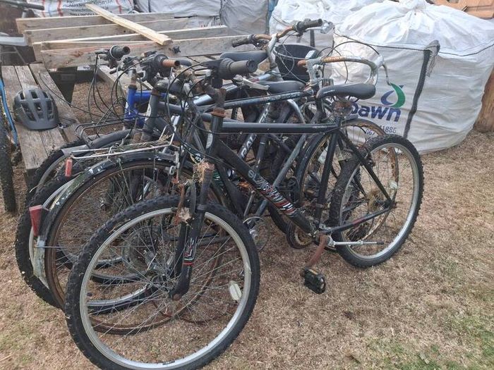 BIkes five available