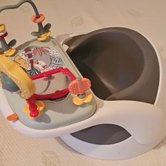Mamas & Papas  Snug Floor Seat with Activity Tray