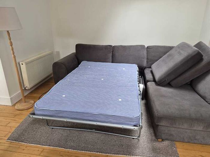 L-Shaped Corner Sofa with Pull-Out Bed