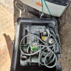 wall chaser and hoover