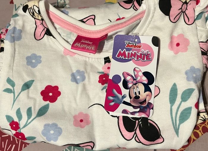 Minnie Mouse hoodie & tshirt age 7/8 years BNWT