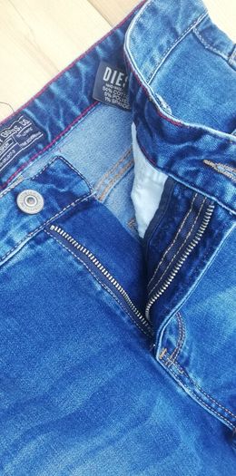 Diesel men's light wash blue regular jeans W34 L32