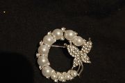 brooch