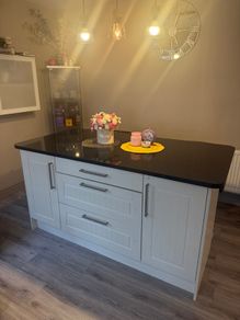 Kitchen island