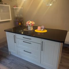 Kitchen island
