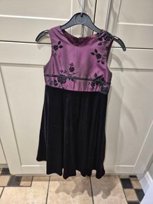 Girls velvet dress