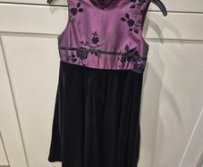 Girls velvet dress