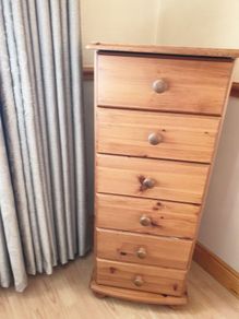Pine drawer unit