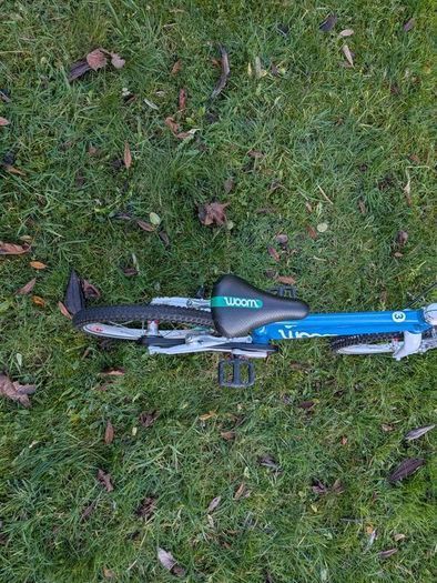 Woom 3 with kickstand, great condition