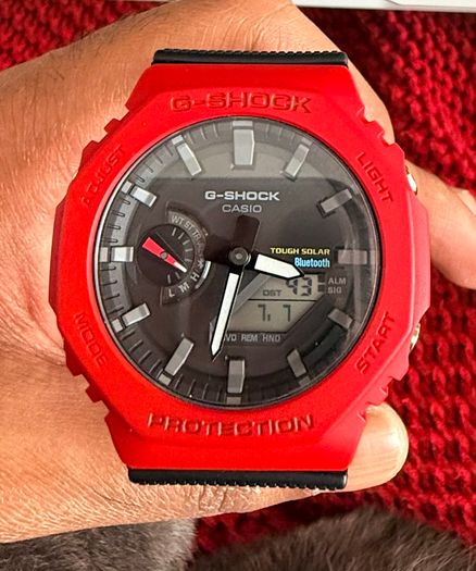 CasiOak GA-B2100 watch