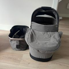 Cybex carrycot and basket
