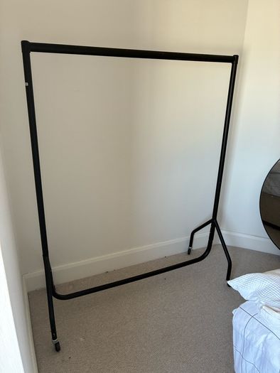 Sturdy Clothes Rail