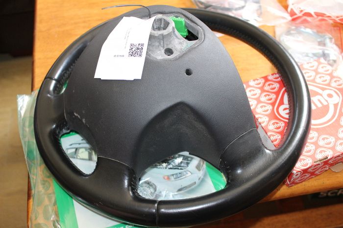 Volvo V70 2009 parts bundle