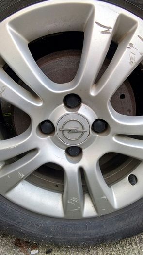 1 set of 4 alloy wheels