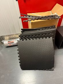 Foam interlocking puzzle floor mats