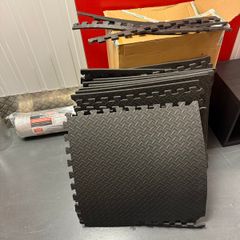 Foam interlocking puzzle floor mats