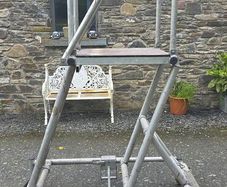 Tower scaffolding