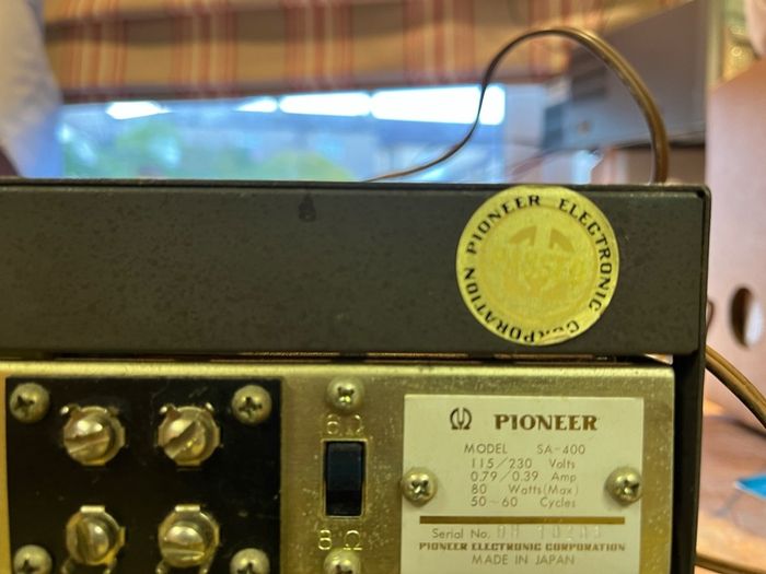 Rare vintage Pioneer SA400 vintage stereo valve / tube amplifier.