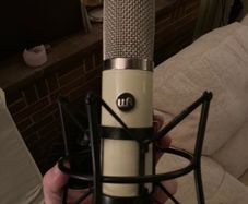Warm Audio 251