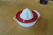Red/White Plastic Juicer for Sale