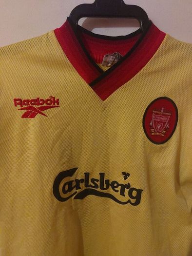 liverpool 1997-1999 away jersey
